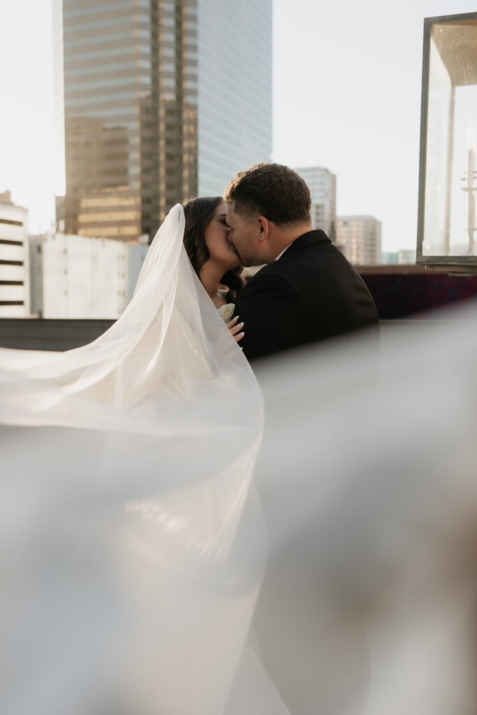 Dallas wedding photos on a rooftop