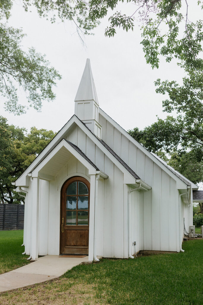 The Emerson Venue Styled Shoot With Romantic Wedding Details