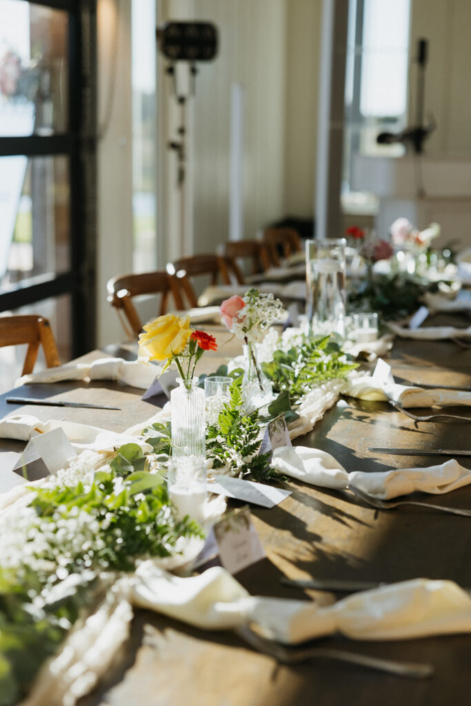 Elegant table scape at Bella Cavalli Events.