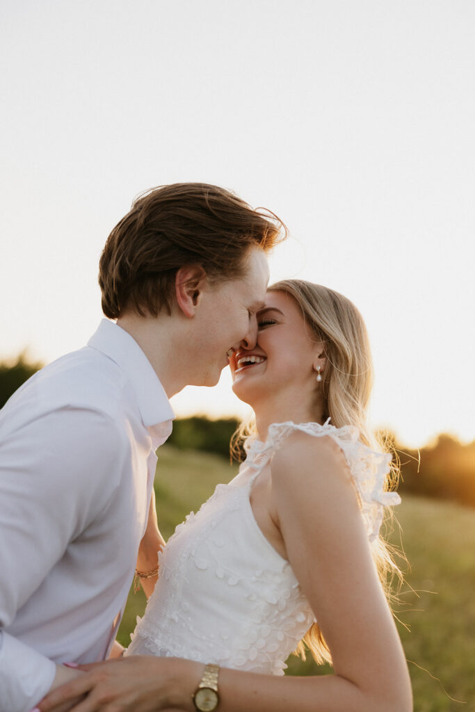 Couple kissing during sunset in Dallas. 
